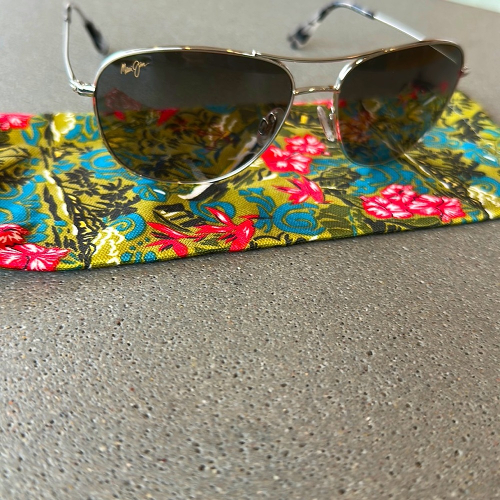 Maui Jim Cliff House sunglasses silver